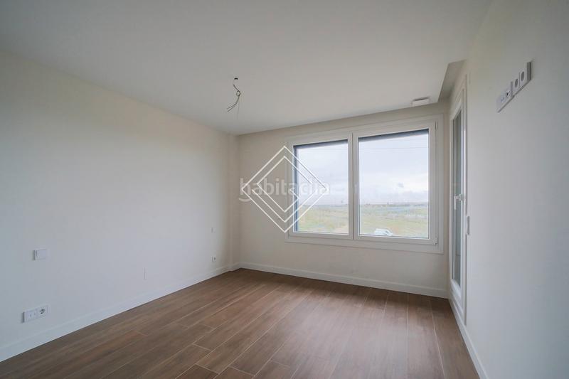 Foto 04ce9832-e91a-45cf-99e0-ce713753410e. Appartement avec piscine dans urbanización La Moraleja La Moraleja