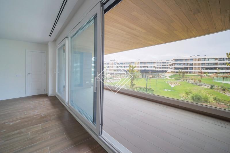 Foto 36a5c046-c853-482b-a2bd-519272557b8b. Piso en urbanización La Moraleja La Moraleja