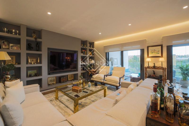 Foto ba87a07b-3367-4c0b-a431-0da38551068d. Flat with heating parking in Encinar de los Reyes La Moraleja