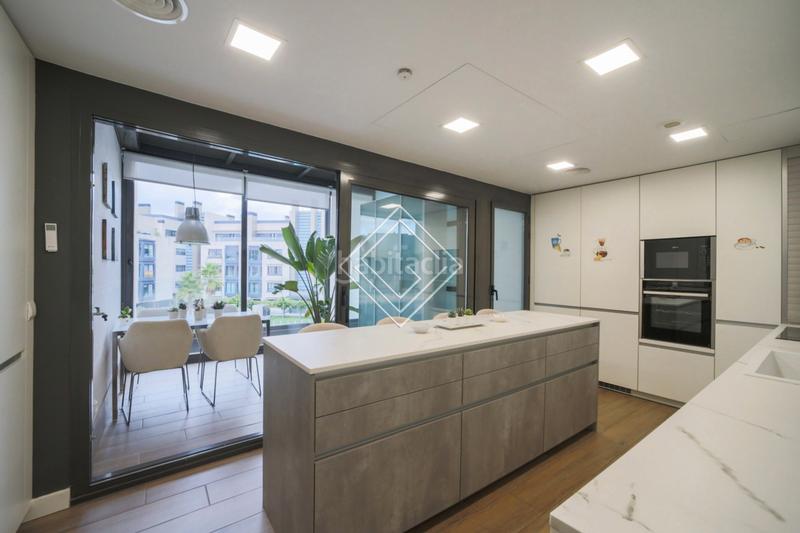 Foto 9db21a7e-1ba9-46ed-9194-6c906639d806. Piso en Encinar de los Reyes La Moraleja