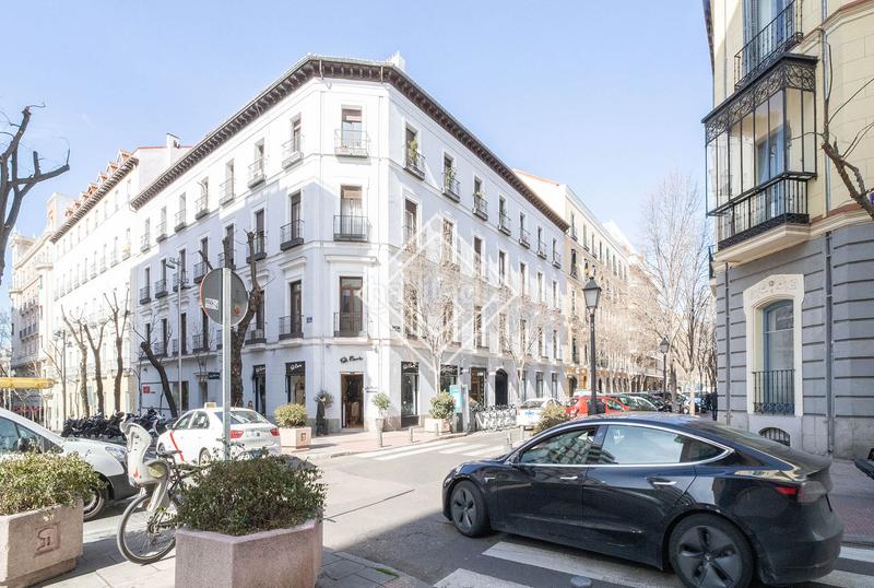 Foto 62f123b4-6be7-4200-9095-4c35f076e552. Bureau avec chauffage dans Castellana Madrid