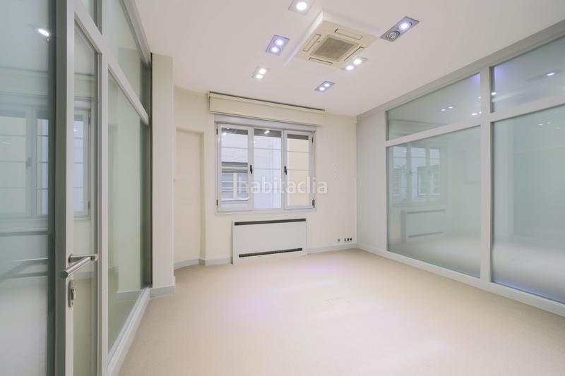 Foto a31c1ec1-5af4-4e24-b379-a0b7a3471576. Bureau avec chauffage dans Castellana Madrid