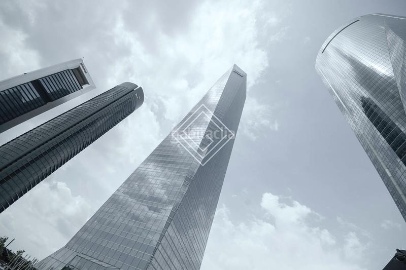 Foto 0b429c83-6c49-4c33-a6bc-8db45699a373. Bureau avec chauffage dans Las Tablas Madrid