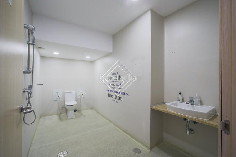 Foto e8ae70e8-f9cc-446d-938f-650ffd2e2568. Büro mit heizung in Hispanoamérica-Bernabéu Madrid