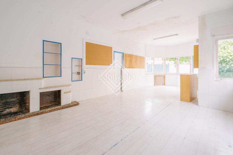 Foto c4f6cd5b-f284-4d2a-876e-d9f23813031b. Edifici a El Viso Madrid