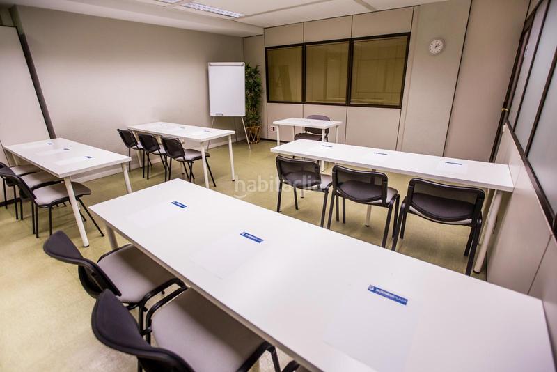 Foto bb9963da-8652-42c8-994c-2542d9166bd9. Office space with heating in Palacio Madrid