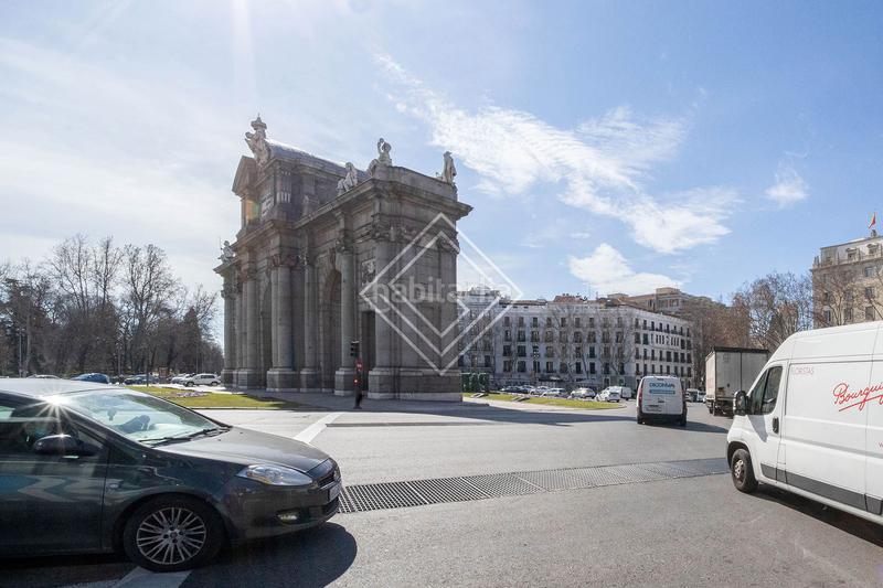 Foto 512523b5-33fa-41dd-a660-809ab9811cc2. Office space with heating in Recoletos Madrid