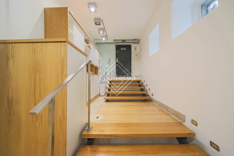 Foto 5c9f04f6-92ca-4e72-8fbb-8660701122f2. Office space with heating in Recoletos Madrid
