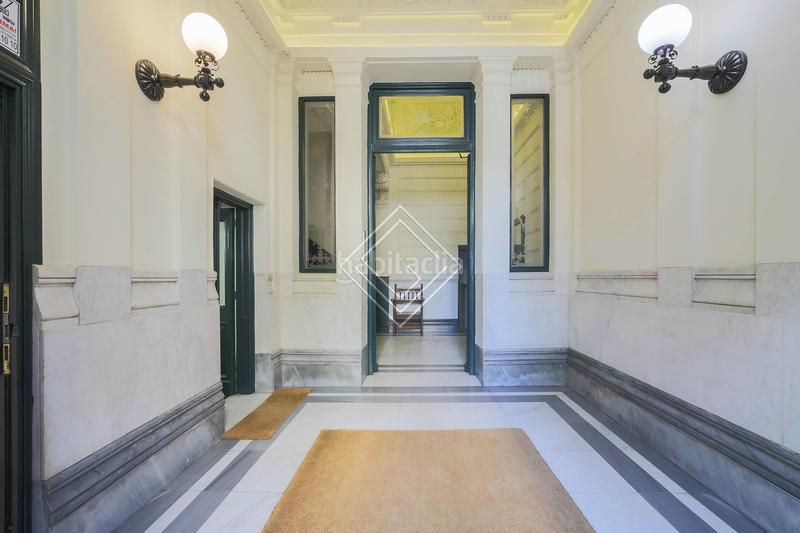 Foto 60616907-74d0-4f25-b727-38ccddd415f9. Office space with heating in Recoletos Madrid