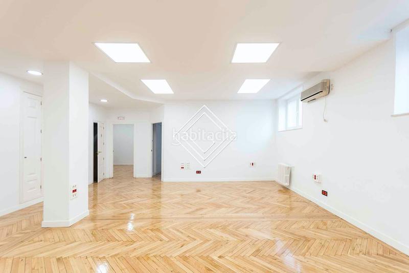 Foto 4f84addc-986e-4e71-96ef-95ab7c87db29. Bureau avec chauffage dans El Viso Madrid