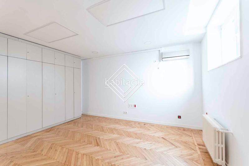 Foto 7d3e1e1d-db83-40d5-9912-60dd54ccce65. Bureau avec chauffage dans El Viso Madrid