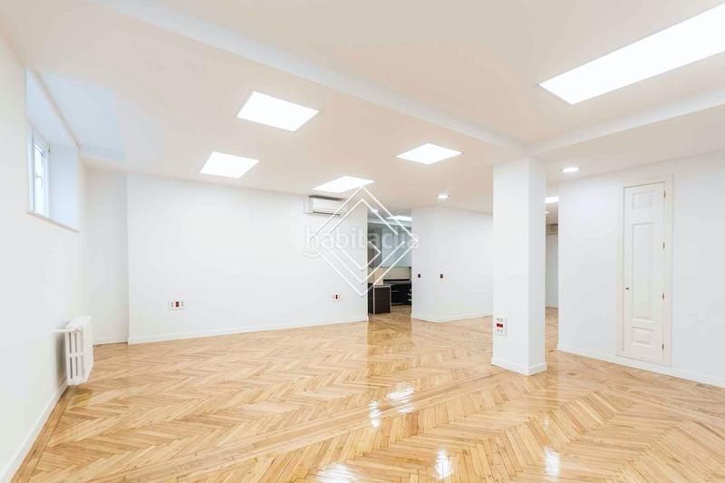 Foto a6cdffa8-2cdd-4e63-9f23-feb22f396f42. Bureau avec chauffage dans El Viso Madrid