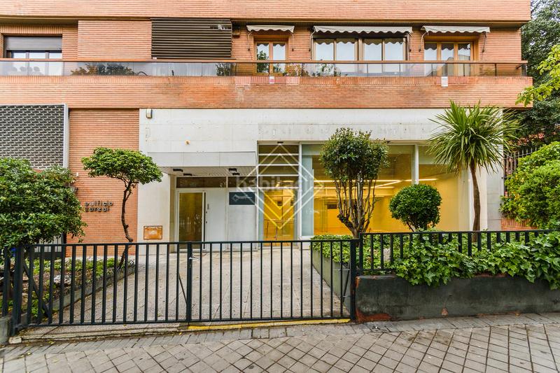 Foto 7a78cb32-da7c-489f-8b12-2ed15200c19e. Locale commerciale con riscaldamento in Nueva España Madrid