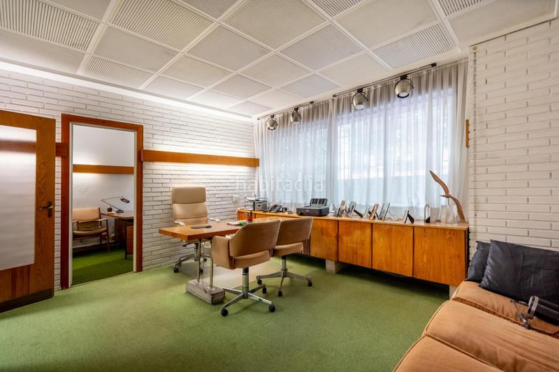 Foto 0a993bb2-c36b-4be2-8435-a020490edf52. Office space with heating in El Viso Madrid