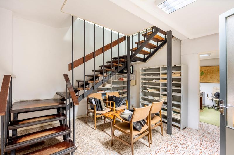 Foto 48ed807b-e01b-43b8-98f1-6cca9f6e256b. Office space with heating in El Viso Madrid