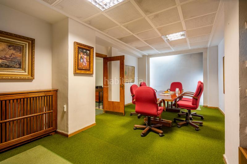 Foto 9de83966-9c29-40f8-920f-52b91ddc3027. Office space with heating in El Viso Madrid