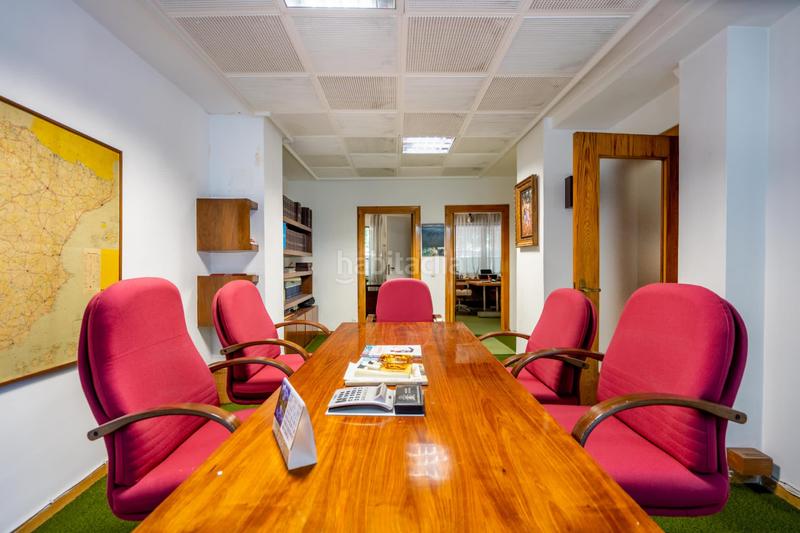 Foto a81597d8-e2ca-40d1-8ff5-1665cb01ee49. Office space with heating in El Viso Madrid