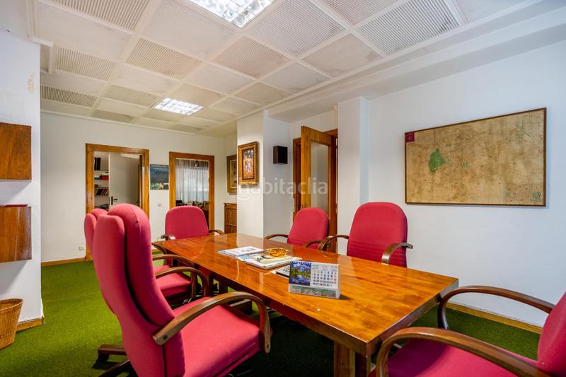 Foto beff9841-d112-49ca-af05-02a1afb49bec. Office space with heating in El Viso Madrid