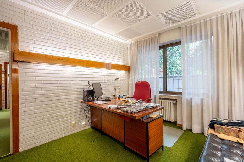 Foto caefb63d-9d17-424f-a6ff-5c66acf7afbe. Office space with heating in El Viso Madrid