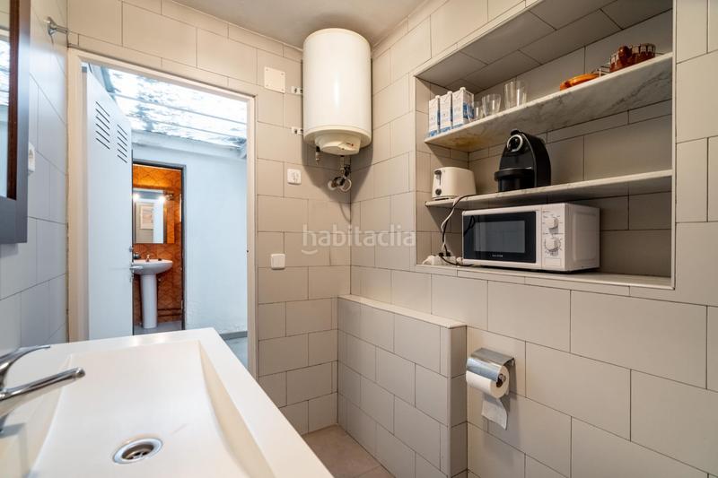 Foto f1650ea6-add0-4879-99ac-d336526c545e. Office space with heating in El Viso Madrid