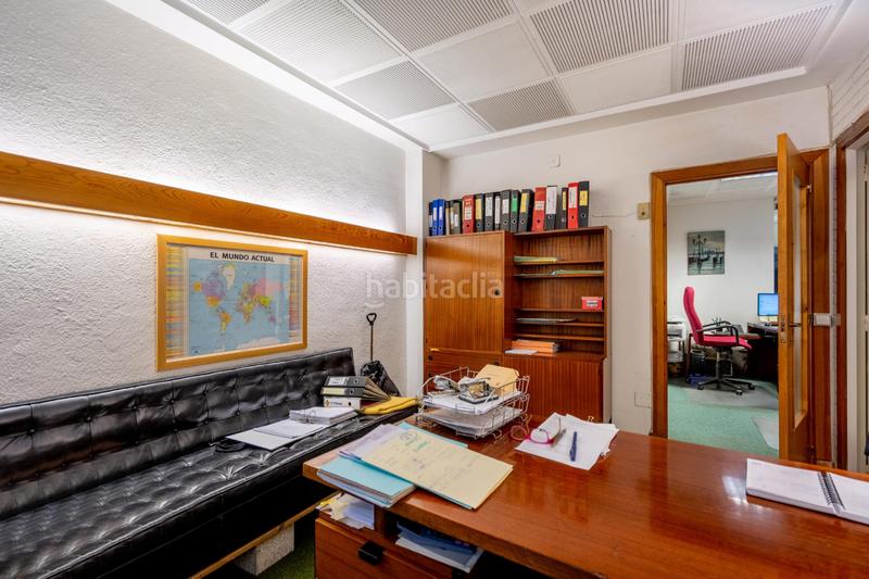 Foto f9b1b110-3077-44b6-b0f6-a9cb67540a76. Office space with heating in El Viso Madrid