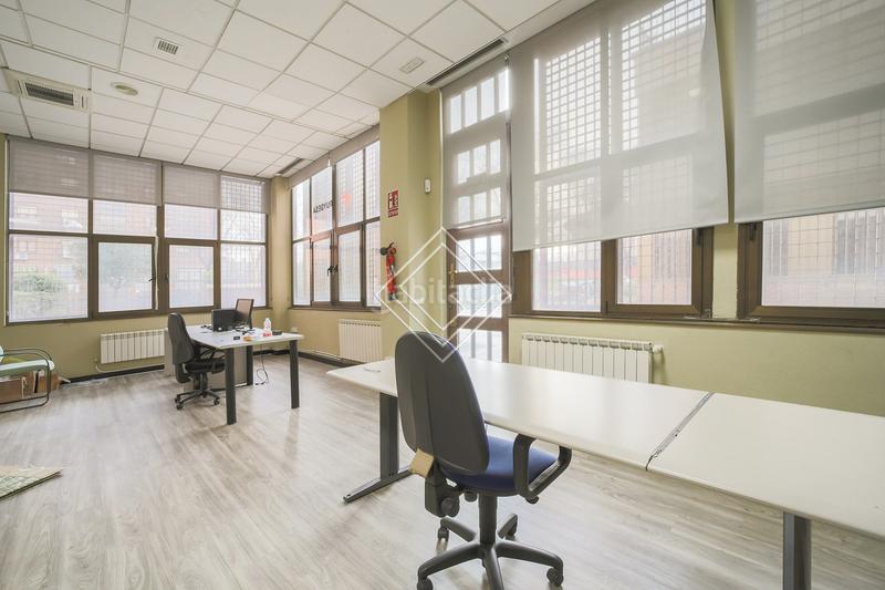 Foto 26f121e8-b656-46ef-807d-fb0bcec7621b. Office space with heating in Conde Orgaz - Piovera Madrid