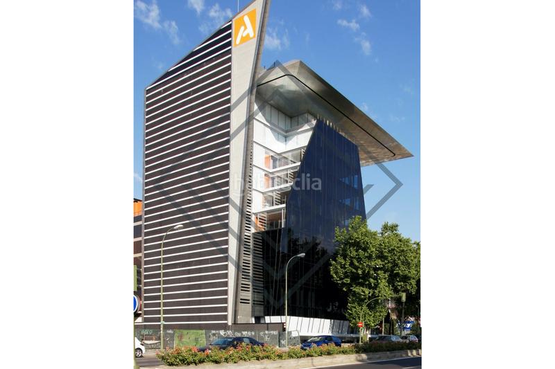 Foto fe0a00c5-5a20-47e7-bfc3-bee4ee475a06. Rent office space in Delicias Madrid