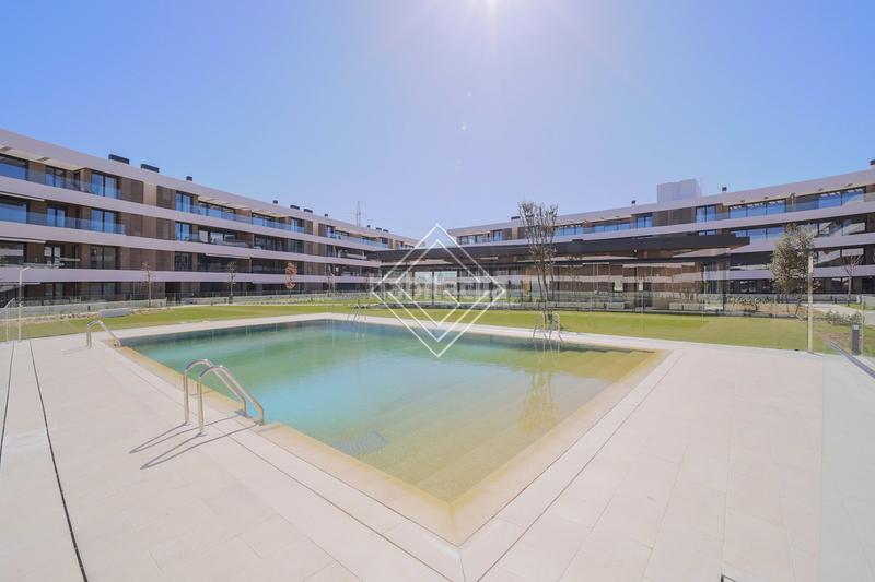 Foto 6f508403-9c25-444a-b665-686d26aa36c0. Appartamento con riscaldamento parcheggio piscina in La Moraleja