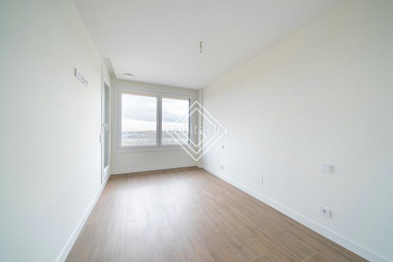 Foto 8a85017c-c676-48ba-8a8c-866b52dea24a. Appartamento con riscaldamento parcheggio piscina in La Moraleja