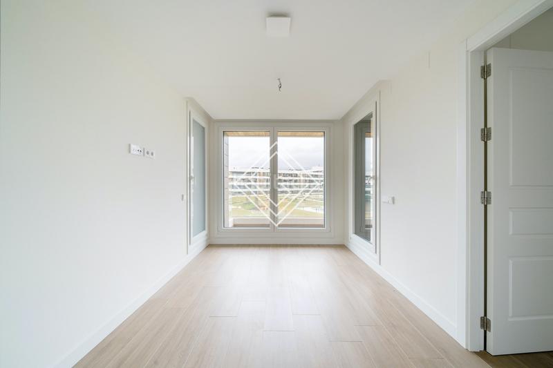 Foto ca48785d-2947-4a8f-948a-709bdc138c13. Appartement avec chauffage parking piscine dans urbanización La Moraleja La Moraleja