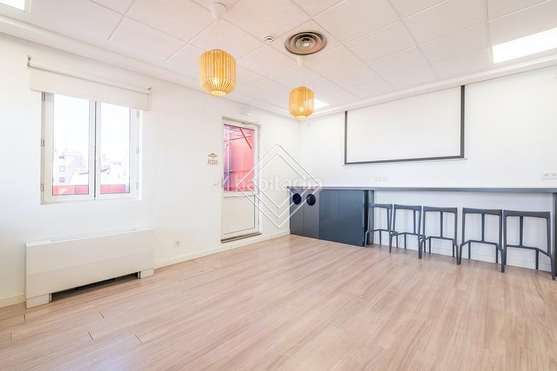 Foto 0352b836-2c67-4b7c-9a40-a2e421ebdb54. Alquiler oficina gv i arquitectos especializados en activos inmobiliarios prime en Madrid