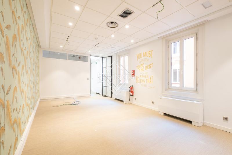 Foto 426fab52-d4ac-4348-a0ae-e01d48cfe1d5. Rent office space with heating in Almagro Madrid