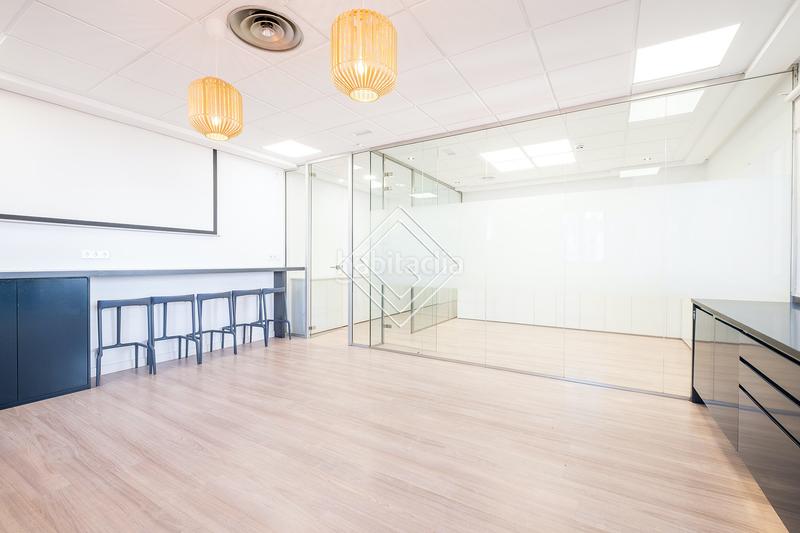 Foto c5c40a2f-6afc-467e-9103-0051cb8c3863. Rent office space with heating in Almagro Madrid