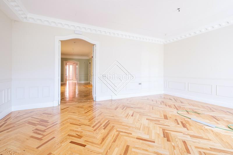 Foto e90ecdc8-3446-4080-ad37-ac04e22818b1. Rent office space with heating in Almagro Madrid