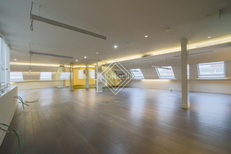 Foto b9b44de5-f037-436f-9195-f7a963800875. Location bureau avec chauffage dans Castellana Madrid