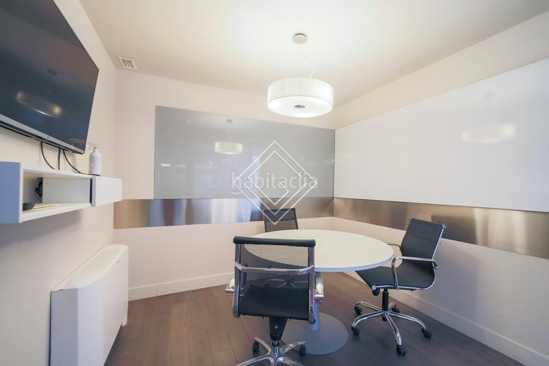 Foto d0fa76f9-a4ea-464f-9ad3-cf4361c87a78. Rent office space with heating in Castellana Madrid