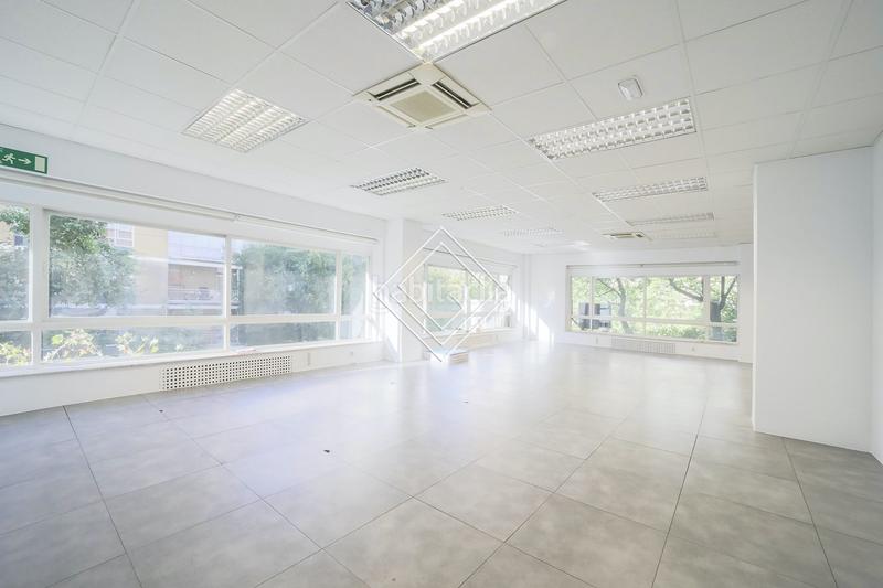 Foto 51d992f4-347a-4428-8178-5b67482ea3a3. Alquiler oficina gv | arquitectos especializados en activos inmobiliarios prime en Madrid