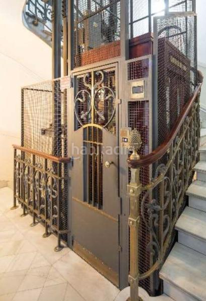 Foto a1f80f20-7842-4e1d-bfc7-ec5d3740563a. Rent office space with heating in Jerónimos Madrid