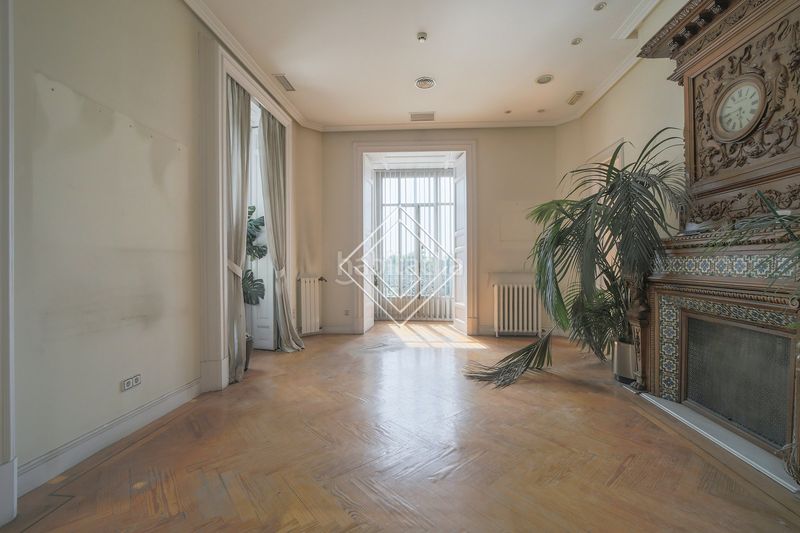 Foto 72904fb9-eb45-4be6-8f88-ba0cae5b6241. Miete büro mit heizung in Palacio Madrid