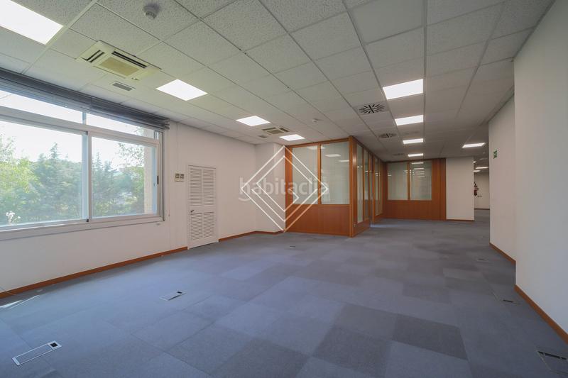 Foto b8b311bd-1e94-4002-b1a4-c6bbe5d636f1. Alquiler oficina gv | arquitectos especializados en activos inmobiliarios prime en Madrid