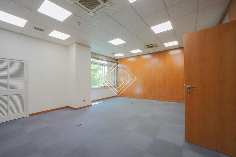 Foto f5efd52f-53c9-4e0b-ab55-5d23c8c0b235. Alquiler oficina gv | arquitectos especializados en activos inmobiliarios prime en Madrid