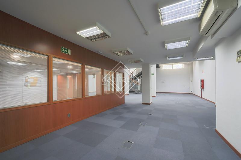 Foto 0fe1ac3f-4d3a-4d90-acbe-ab3ad977642f. Location bureau avec chauffage dans Castilla Madrid