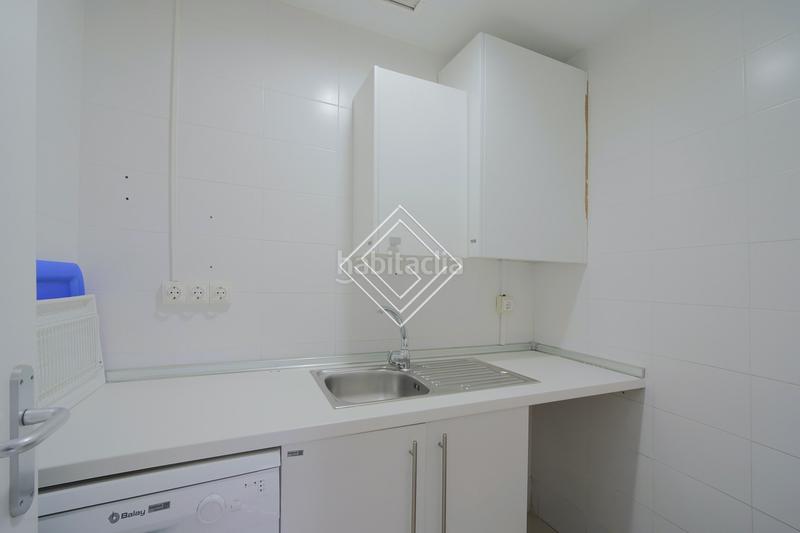 Foto 3c387cbe-719d-4f25-9729-aa4d2e20e32e. Location bureau avec chauffage dans Castilla Madrid