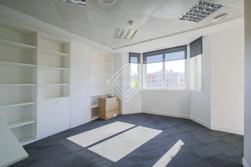Foto 58ade6bf-7784-437a-8169-485d11305d97. Miete büro mit heizung in Almagro Madrid