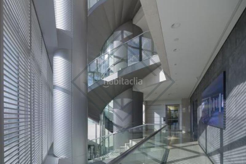 Foto f6086bbc-fb3b-44db-a41c-62a56e9d718f. Alquiler oficina en paseo de la castellana 259 gv | arquitectos especializados en activos inmobiliarios prime en Madrid