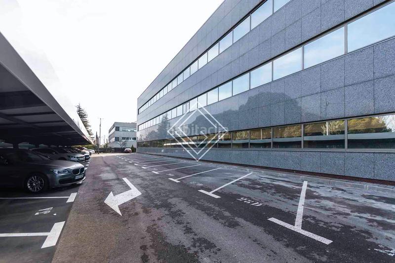 Foto f673e432-2957-49f5-965c-43880bcf3d50. Location bureau avec chauffage dans La Florida - El Plantío Madrid