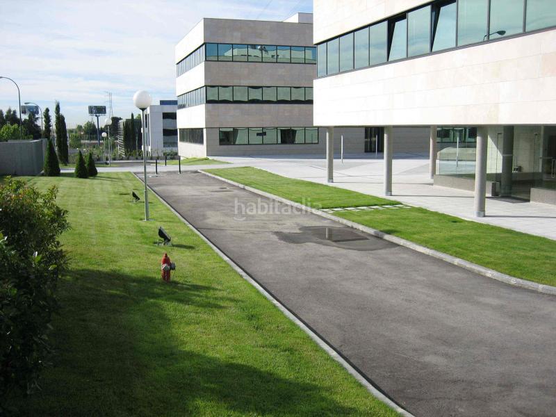 Foto f1b455fc-7b2b-4352-b36e-3c7a8afe7b40. Miete büro mit heizung in La Florida - El Plantío Madrid