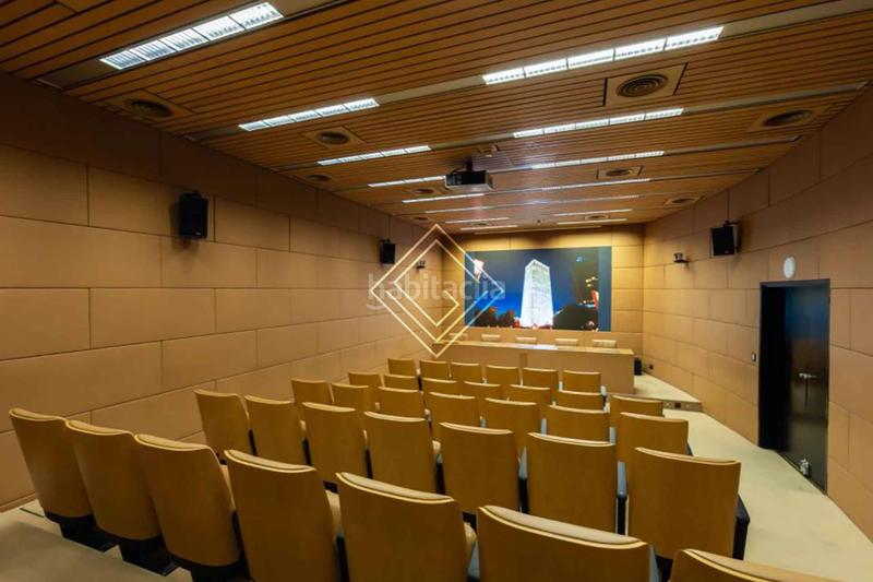 Foto 4f4e8c71-4bd6-43e3-9942-66cace19ece1. Rent office space with heating in Cuatro Caminos - Azca Madrid