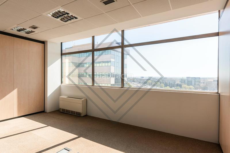 Foto 4ef0251f-f128-4558-8fc9-dff48b1fdfca. Alquiler oficina gv i arquitectos especializados en activos inmobiliarios prime en Madrid