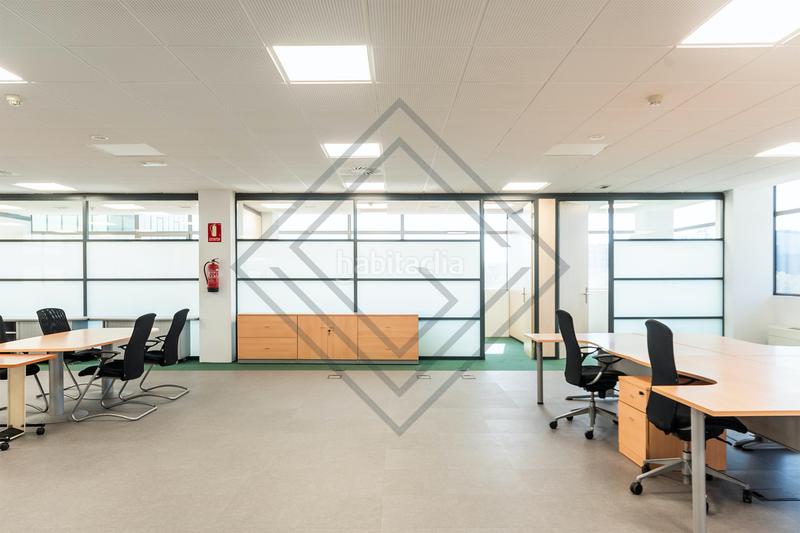 Foto f9cb51d1-98c1-4311-b44c-ab8dc58cf9ff. Alquiler oficina gv i arquitectos especializados en activos inmobiliarios prime en Madrid